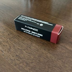 MAC Lipstick - BRAND NEW - Twig